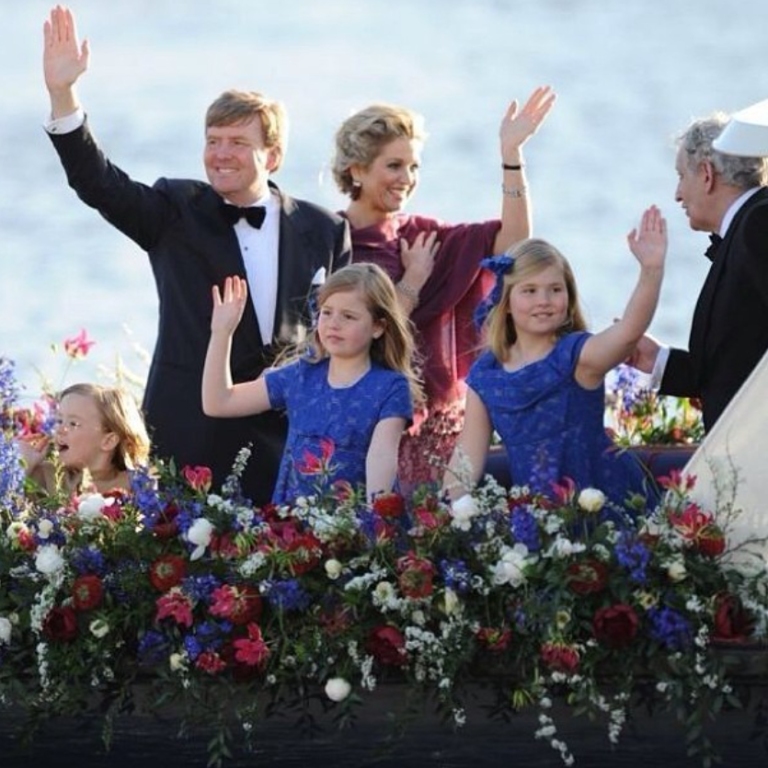 Pompon verzorgd bloemen voor koningsbezoek